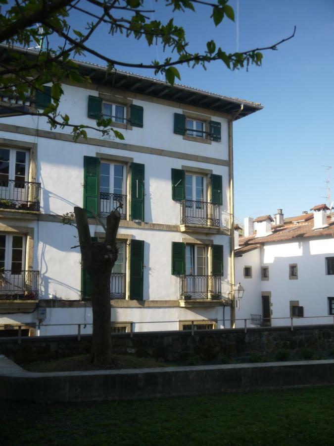 Eguzkilorea * Hondarribia